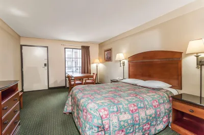 Days Inn by Wyndham Camp Springs/Andrews AFB DC Area Các khách sạn ở Clinton