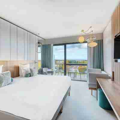 Golden Tulip Lyon Ouest Techlid - Hotel & Spa Rooms