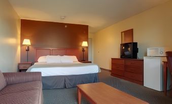 Days Inn & Suites by Wyndham St. Louis/Westport Plaza