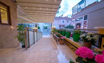 Kayı Hotel