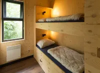 Waterlodge Ljip in Nes Hotels in Terherne