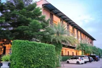 It's me Keawanong Hotel Hotel in zona Wat Lam Choeng Krai