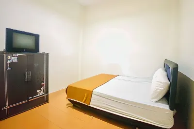 Kanca Homestay Syariah RedPartner near GOR Untung Suropati Hotel dekat Klenteng Tjoe Tik Kiong