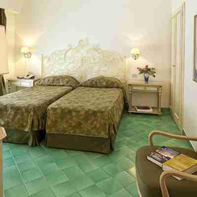 Grand Hotel Il Moresco Rooms