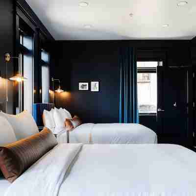 The Hotel Melrose Rooms