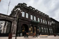 Grand Hotel Gyumri by Apricot Hotels Các khách sạn gần Frunzik Mher Mkrtchyan statue