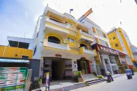 Comfy 2BHK Near Rock Beach - Apartments
