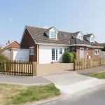 Beach House for 10 with Hot Tub & Garden