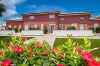 Dipladenia Garden Country Resort فنادق في بيديمونتي إتنيو