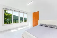 Nonsan Daedunsan Surak Lake Pension (Formerly Sancho House) Hotels in Nonsan-si