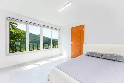 Nonsan Daedunsan Surak Lake Pension (Formerly Sancho House) Hotels in Nonsan-si