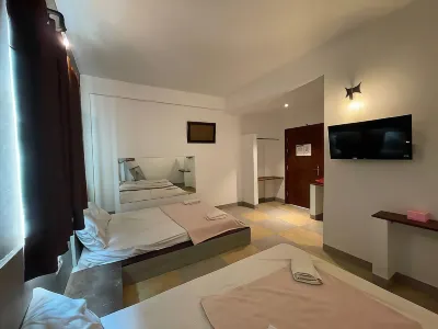 Hotel 30 Hotels near TL Sky Mall