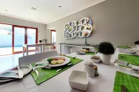 Two Fat Owls Guesthouse