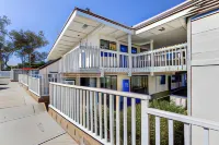 Super 8 by Wyndham Livermore