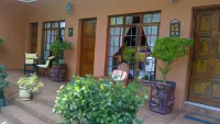Harmony Guesthouse - Airport Shuttle