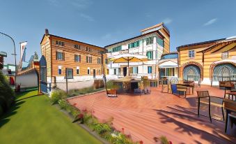 3. Hotel Vi..