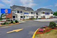 Motel 6 Enfield, CT - Hartford