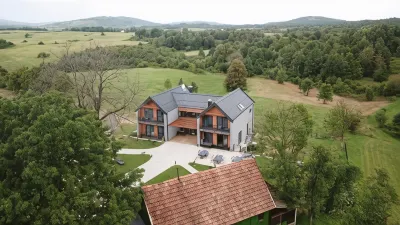 B&B Villa Dolina Plitvice Hôtels à : Grabovac