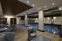 Pride Biznotel Canopus, Digha - Swimmingpools