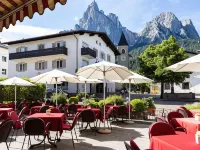 Artnatur Dolomites Hotel & Spa Hotels in Siusi