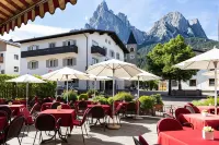 Artnatur Dolomites Hotel & Spa Hotels in Siusi