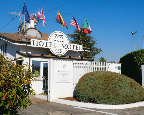 Hotel Motel 2000 Hotels in Trezzano sul Naviglio