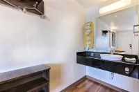 Super 8 by Wyndham Santa Clara - 2-Star
