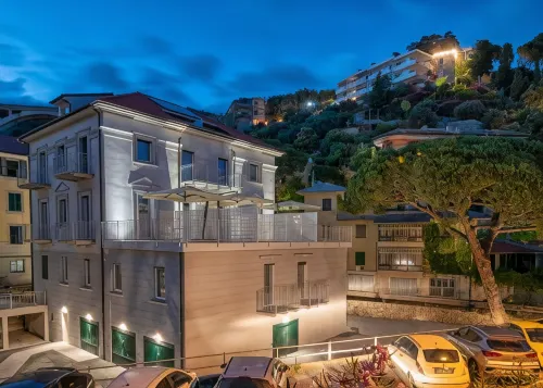 Villa Cadiz Apartments Varazze Hotels in Celle Ligure