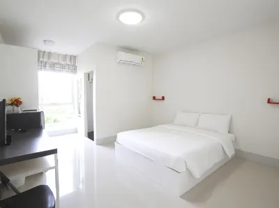 Honghub Sakon Hotel Các khách sạn gần Sakon Nakhon Rajabhat University