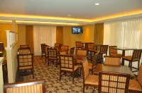 Ann Arbor Regent Hotel and Suites - breakfast