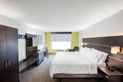 Holiday Inn Express & Suites Altoona-Des Moines فنادق في Altoona