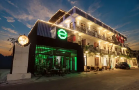 Asian Grand Hotel