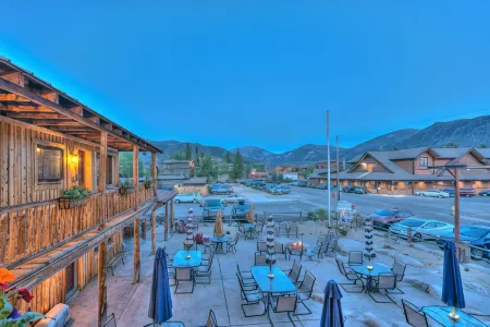 Grand View Mountain Lodge