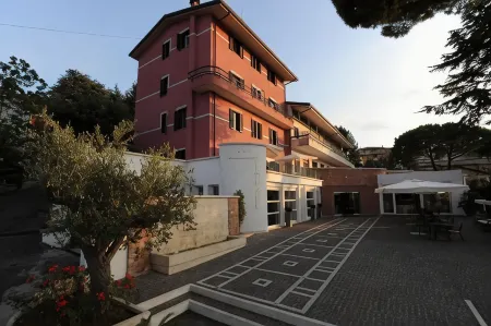 Albergo la Pace Отели в г. Норма