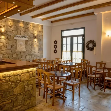 Artemis Hotel