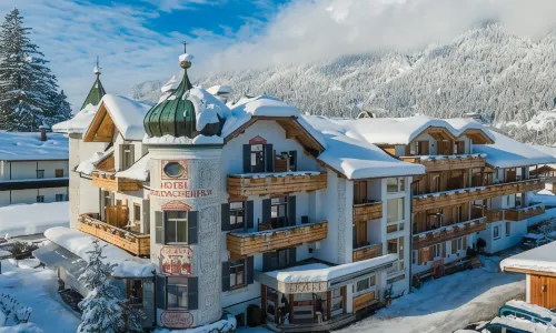 Staudacherhof in Garmisch-Partenkirchen I Blick aufs Zugspitzmassiv I einzigartige Bayurvida Küche