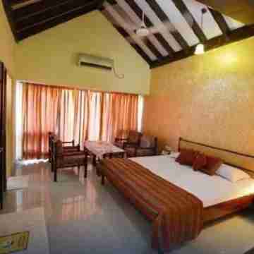 Dabchick Tourist Resort Rooms