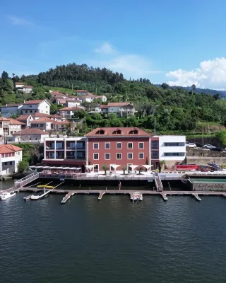 Douro Hotel Porto Antigo Отели в г. 