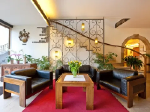 Hotel Elefant Hotels in Ora