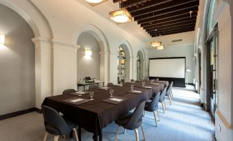 Palacio Provincial San Juan, Curio Collection by Hilton