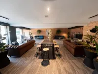 Fulton Business Luxury Hotel Hôtels à proximité de : Forêt nationale Bosque Los Colomos
