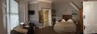 Diamonds Villa Near York Hospital Hotels in Wigginton