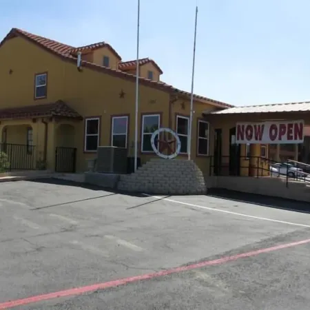 Taylor Village Inn and Suites