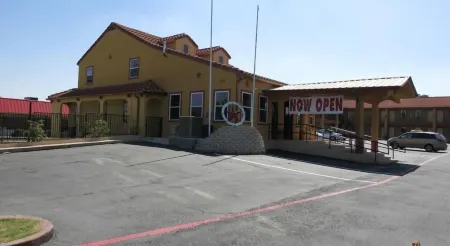 Taylor Village Inn and Suites