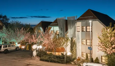 Hotel & Restaurant Zum Reussenstein Отели рядом с достопримечательностью «MOTOR WORLD Region Stuttgart»