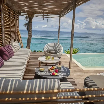 The Purist Beach Nusa Ceningan エンジェル・ビラボン周辺のホテル