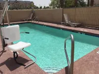 Days Inn by Wyndham Yuma - piscina