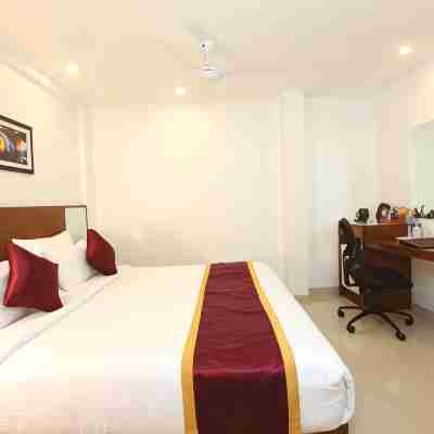Hotel Park Residency Kozhencherry Rooms
