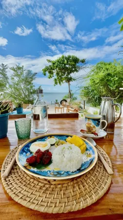 Kandugyap House by the Sea Отели рядом с достопримечательностью «Райский пляж»