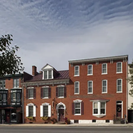Carlisle House Bed and Breakfast